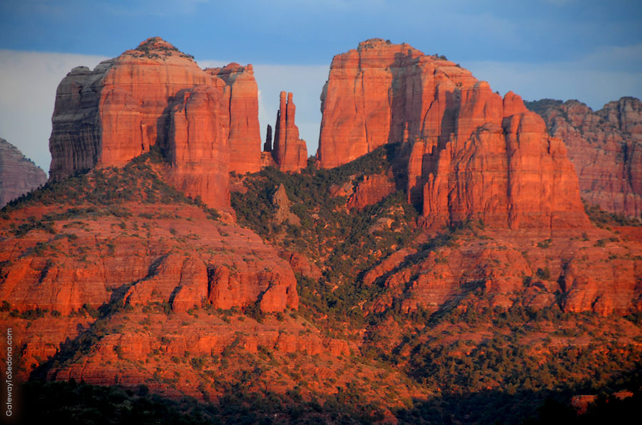 cathedral-rock-from-lower-loop-sedona